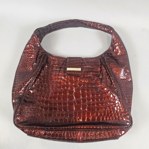 Michael Kors burgundy embossed patent leather shoulder bag - Picture 2 of 13